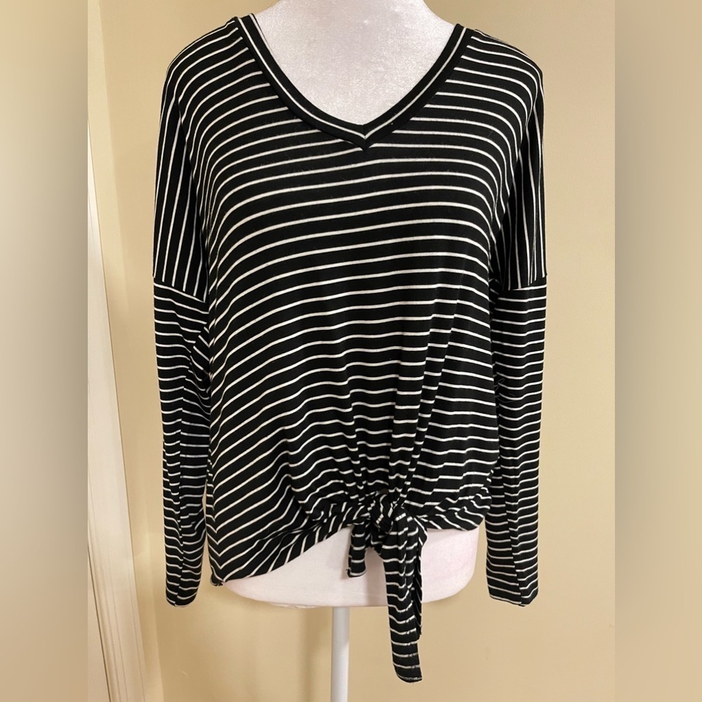 Veronica M Essentials black and white striped v neck tee​​​​​​​​